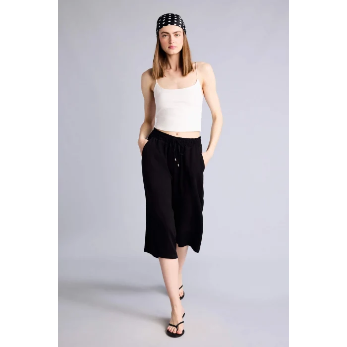 Defacto I6798AZBK81 Siyah Yüksek Bel Crop Fit Belmando Kapri