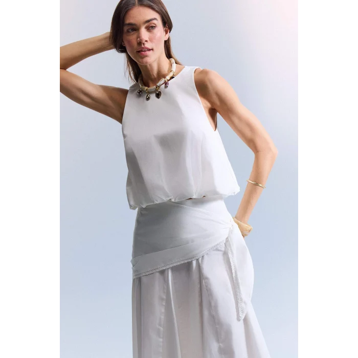 Defacto H2648AXWT32 Beyaz Afra x Defacto Balloon Fıt  Poplin Kolsuz Bluz