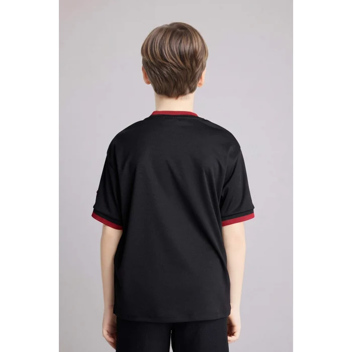 Defacto H2897A8BK81 Siyah NBA Mıamı Heat New Regular Fıt V Yaka Mesh Forma Kumaş Kısa Kollu Tişört Erkek Çocuk