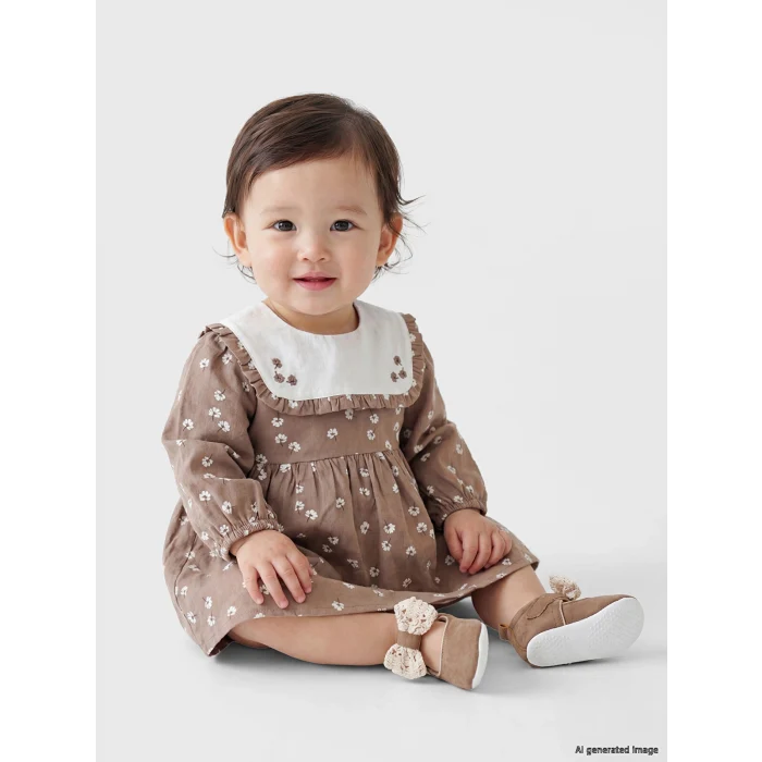 LCW baby Kahverengi Bebe Yaka Çiçekli Kız Bebek Gabardin Elbise