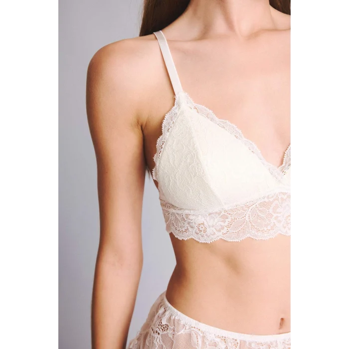 Defacto D7843AXWT16 Beyaz Dantelli Kaplı Pedli Balensiz Bralet