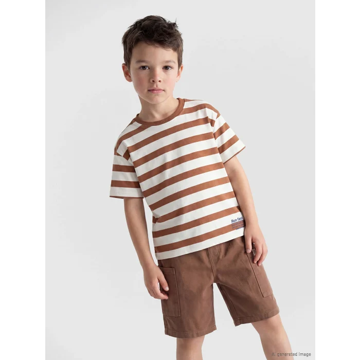 LCW Kids Kahverengi Bisiklet Yaka Çizgili Erkek Çocuk Tişört