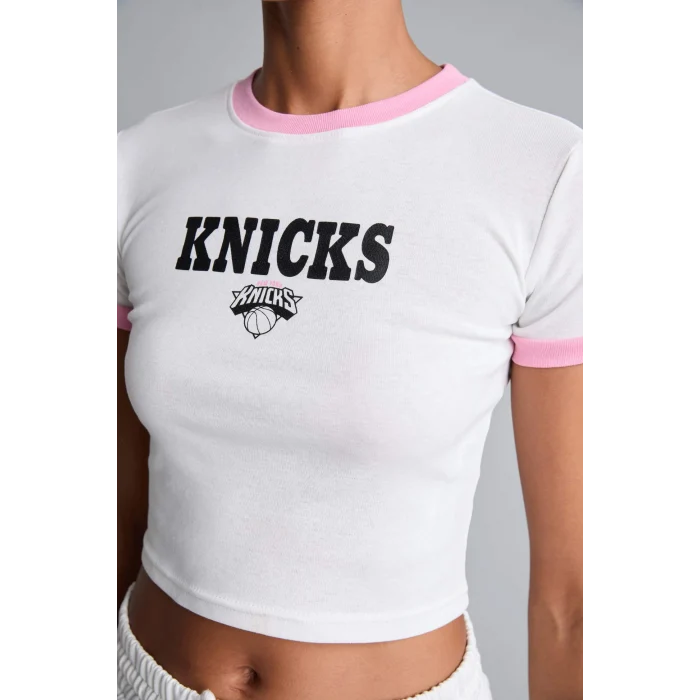 Defacto H9406AXER105 Ekru NBA New York Knıcks Lisanslı Slım Fıt Bisiklet Yaka Sporcu Ribana Kısa Kollu Ekru Tişört