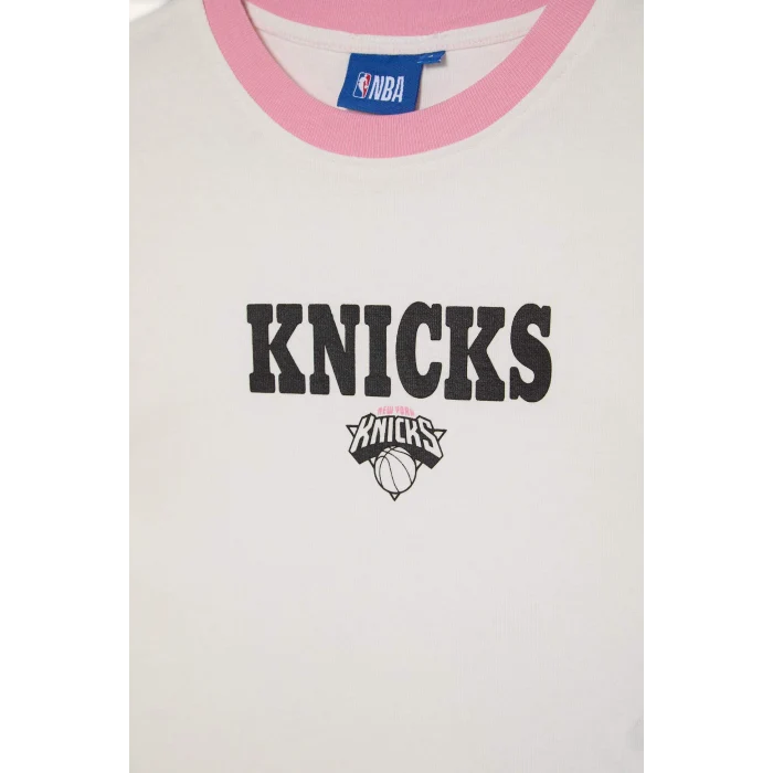 Defacto H9406AXER105 Ekru NBA New York Knıcks Lisanslı Slım Fıt Bisiklet Yaka Sporcu Ribana Kısa Kollu Ekru Tişört