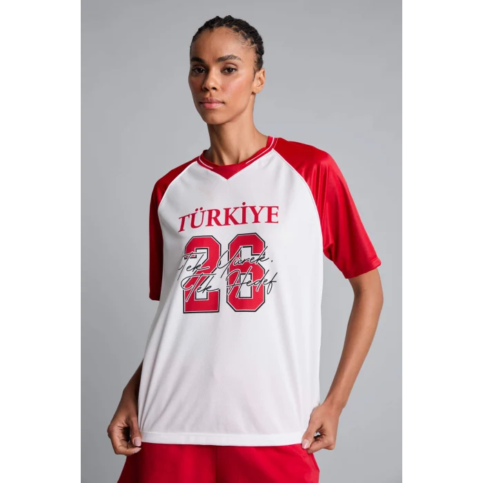 Defacto I1228AXWT34 Beyaz Oversıze Bisiklet Yaka Dijital Türkiye Baskılı Sporcu Forma Kumaş Kısa Kollu Beyaz Tişört