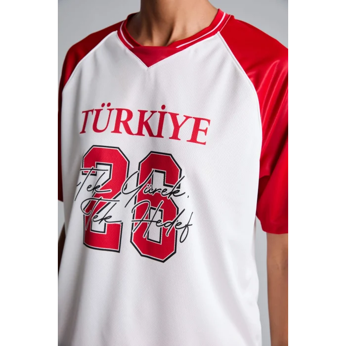 Defacto I1228AXWT34 Beyaz Oversıze Bisiklet Yaka Dijital Türkiye Baskılı Sporcu Forma Kumaş Kısa Kollu Beyaz Tişört