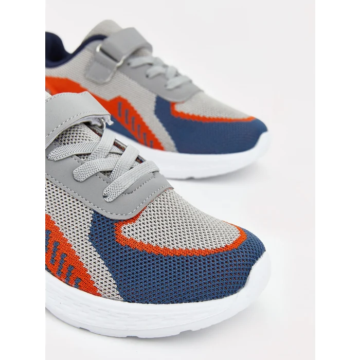LCW STEPS Gri Bağcık ve Cırt Cırtlı Erkek Çocuk Spor Ayakkabı