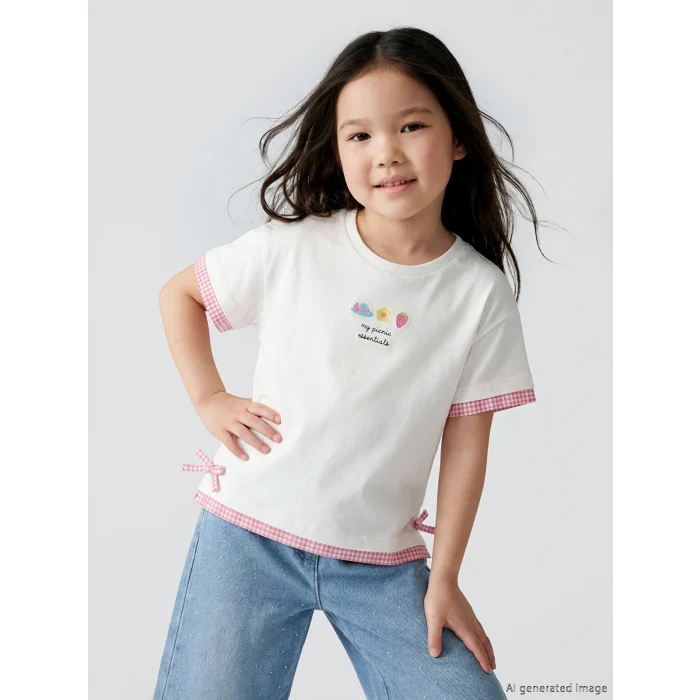 LCW Kids Beyaz Bisiklet Yaka Nakışlı Fiyonk Detaylı Kız Çocuk Tişört