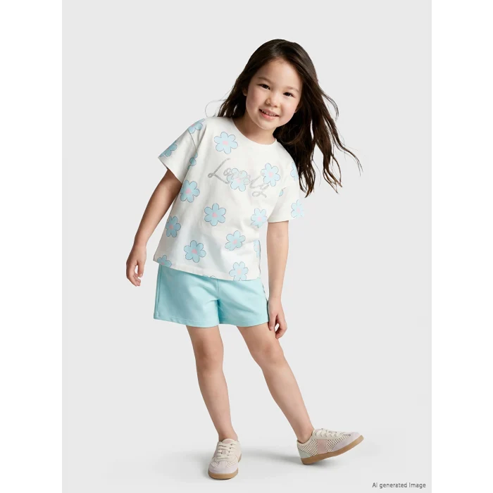 LCW Kids Ekru Simli Çiçekli Kız Çocuk Şortlu Takım