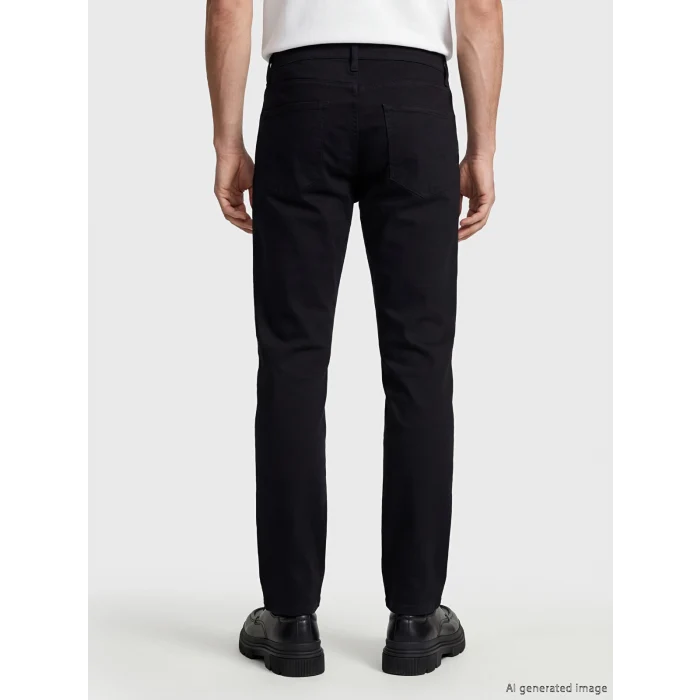 LCWAIKIKI Classic Siyah Regular Fit Gabardin Erkek Chino Pantolon