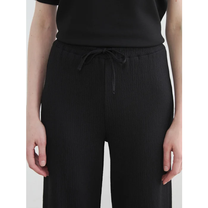 LCW Modest Siyah Beli Lastikli Dokulu Kadın Pantolon