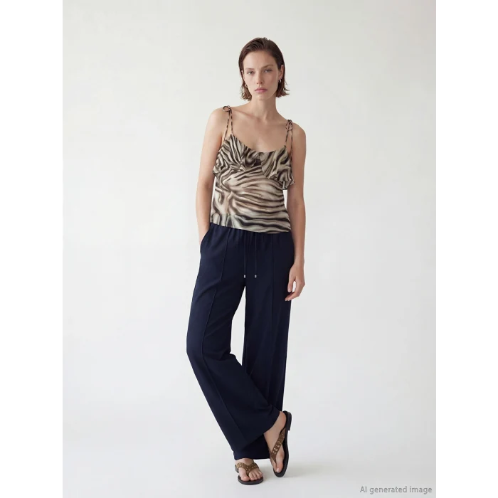 LCW STUDIO Lacivert Beli Lastikli Geniş Paça Kadın Pantolon