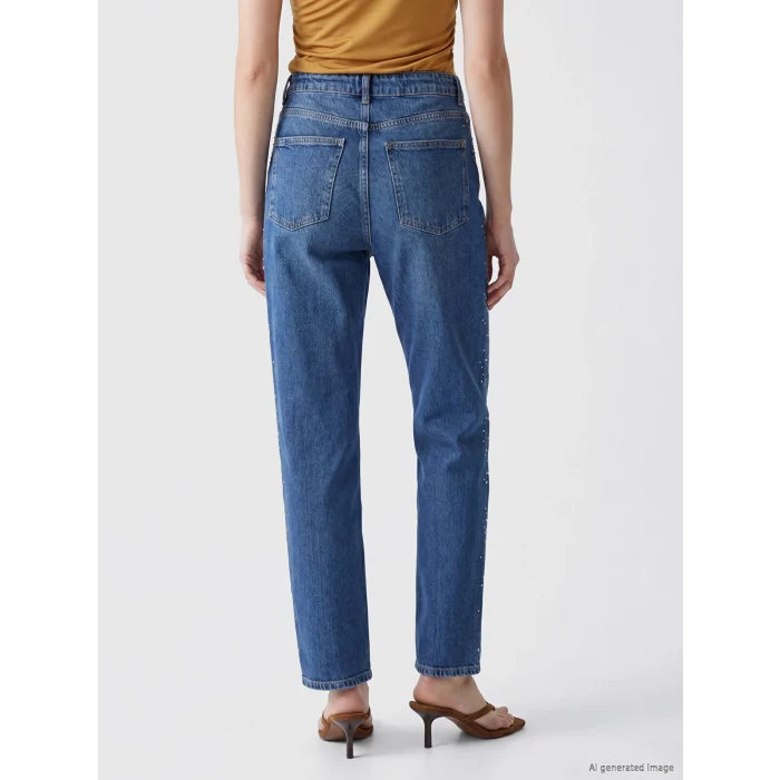 LCW Jeans İndigo Straight Fit Taşlı Kadın Jean Pantolon