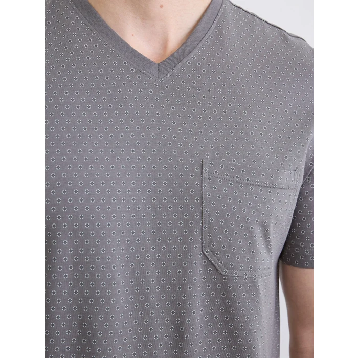 LC WAIKIKI Gri V Yaka Baskılı Erkek Şortlu Pijama Takımı