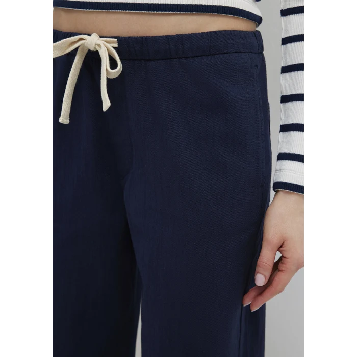 Mavi 1011203-89101 Bağcık Detaylı Lacivert Pantolon