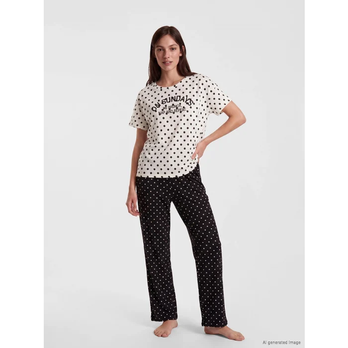 LCW DREAM Siyah Bisiklet Yaka Puantiyeli Kadın Pijama Takım