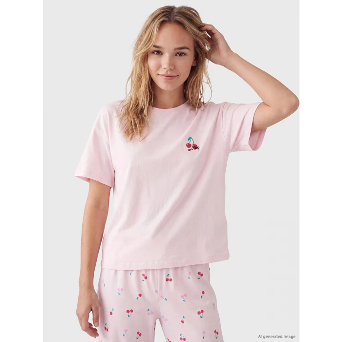 LCW Young Pembe Kiraz Baskılı Kadın Pijama Takım