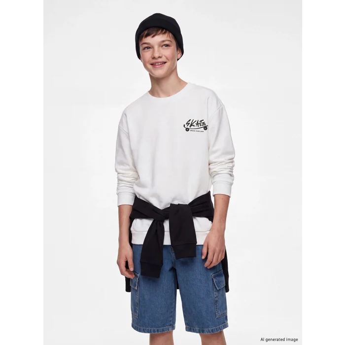 LCW Kids Ekru Bisiklet Yaka Baskılı Erkek Çocuk Sweatshirt