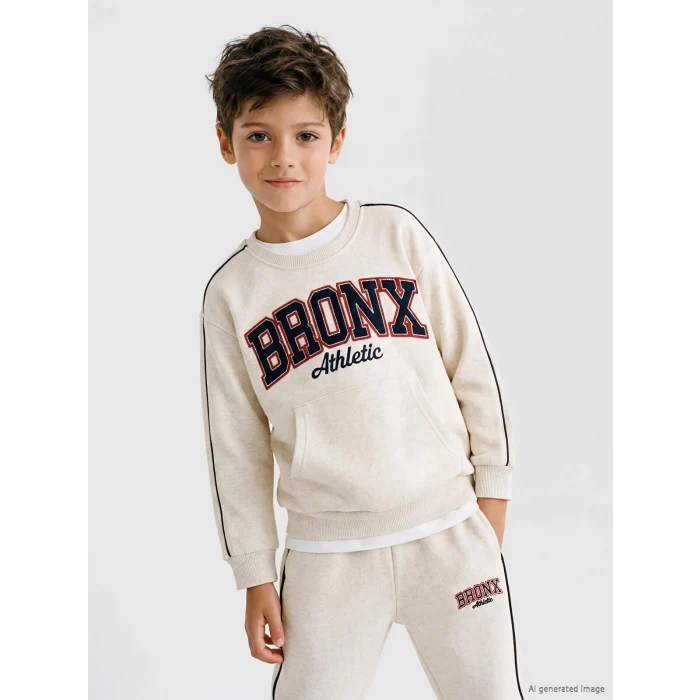 LCW Kids Beyaz Nakışlı Erkek Çocuk Sweatshirt