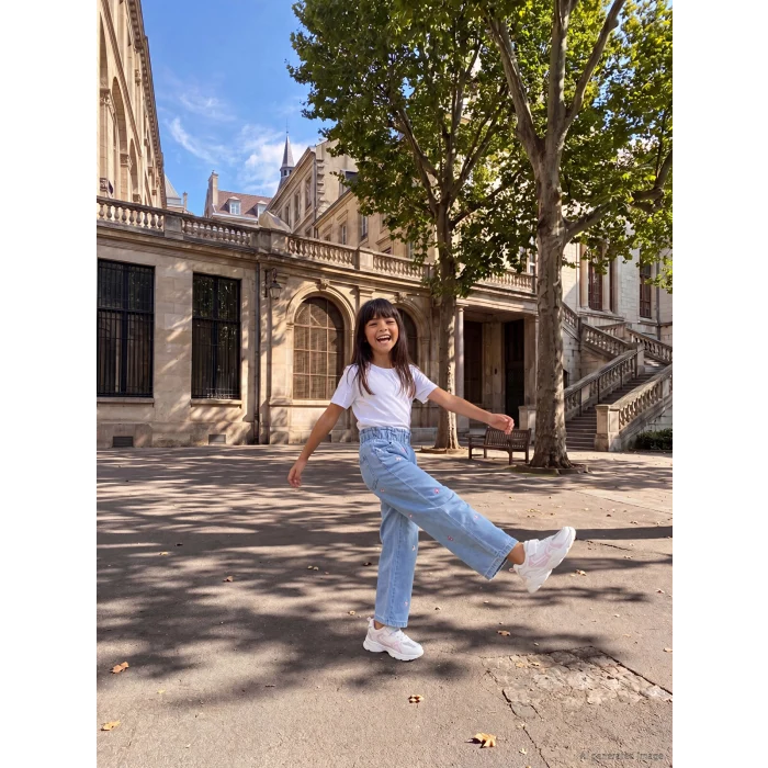 LCW Kids İndigo Wideleg Nakışlı Kız Çocuk Jean Pantolon