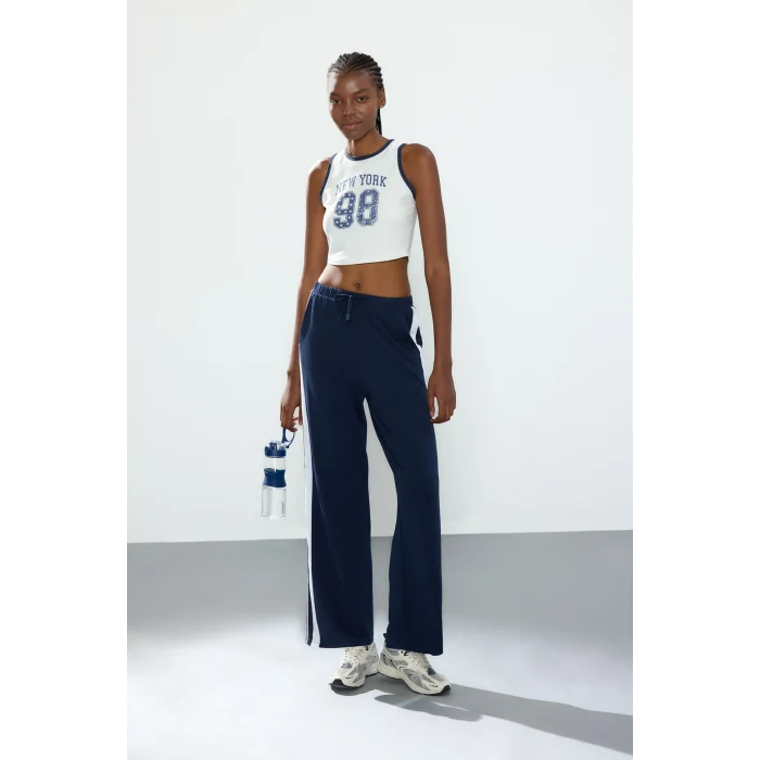 Defacto H1993AXNV238 Lacivert Ultra Yumuşak Pamuklu Straıght Fıt Standart Paça Standart Boy Modal Sporcu Lacivert Eşofman Altı