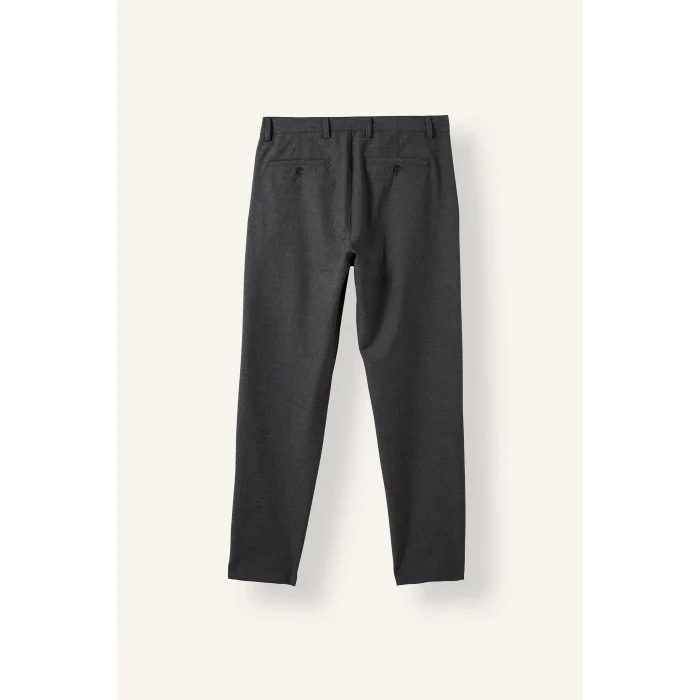 Defacto C7508AXAR163 Antrasit Tailored Fit Düz Paça Her Yöne Esneyen Yumuşak Tuşe Cepli Pantolon