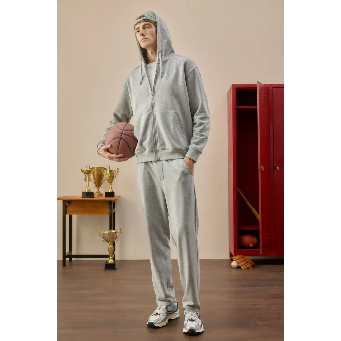 Defacto D7599AXGR210 Gri Relax Fıt Kapüşonlu İçi Yumuşak Tüylü Kalın Kumaş Fermuarlı Sweatshirt