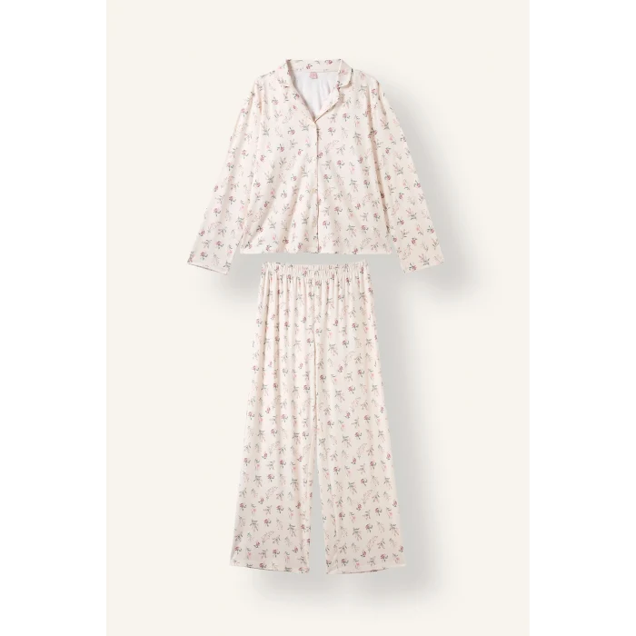 Defacto I5522AXBG824 Bej Regular Fit Çiçekli Uzun Kollu Üst Geniş Kesim Alt Pijama Takımı