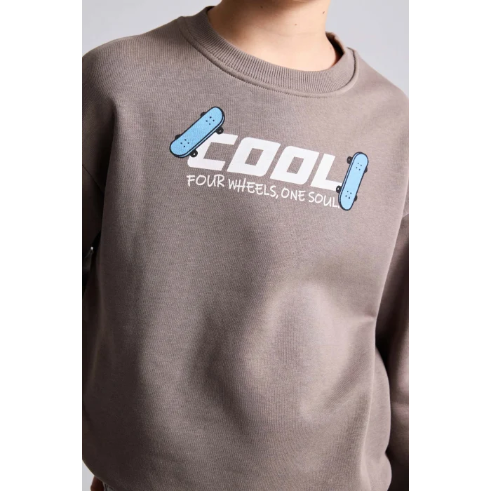 Defacto I0114A8BN571 Kahve Oversize Bisiklet Yaka Sırt Baskılı İçi Yumuşak Tüylü Sweatshirt Erkek Çocuk