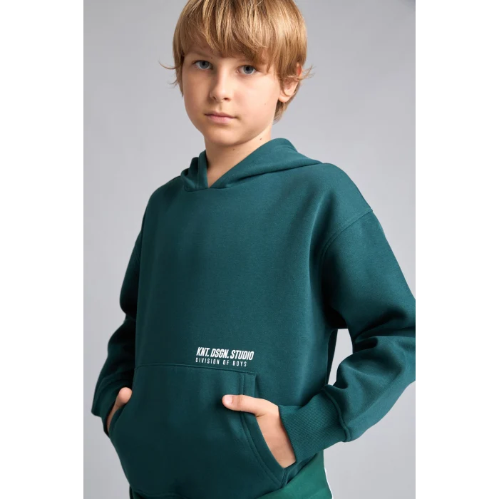 Defacto H9682A8GN1040 Yeşil Regular Fit Kapüşonlu Baskılı Kanguru Cepli Kalın Kumaş Sweatshirt Erkek Çocuk