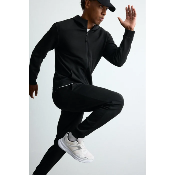 Defacto Z9112AZBK81 Siyah Ultra Yumuşak Slim Fit Standart Paça Skuba Dalgıç Kumaş Jogger Eşofman Altı