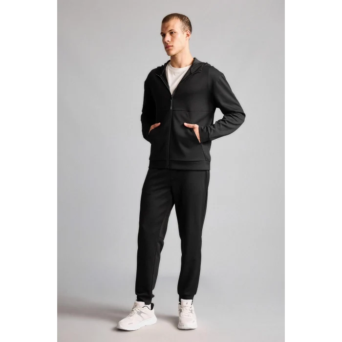 Defacto Z9112AZBK81 Siyah Ultra Yumuşak Slim Fit Standart Paça Skuba Dalgıç Kumaş Jogger Eşofman Altı