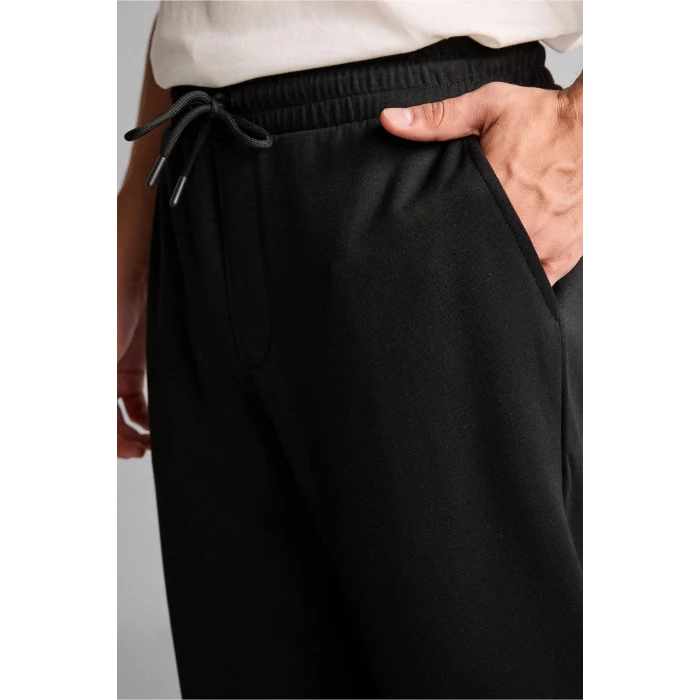 Defacto Z9112AZBK81 Siyah Ultra Yumuşak Slim Fit Standart Paça Skuba Dalgıç Kumaş Jogger Eşofman Altı
