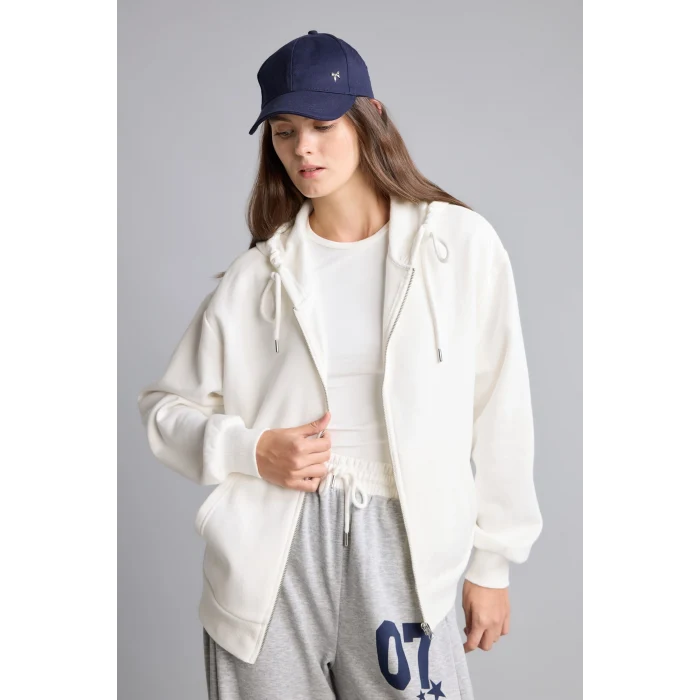 Defacto C1809AXER105 Ekru Relax Fit Kapüşonlu Cepli Basıc Fermuarlı Sweatshirt
