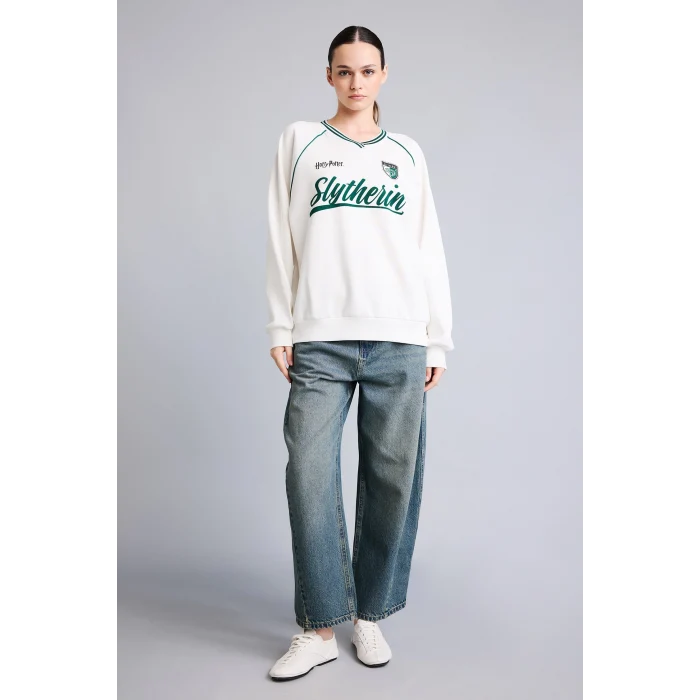 Defacto I3022AXWT32 Beyaz Harry Potter Baskılı Reglan Kollu Oversize V Yaka Kalın Sweatshirt