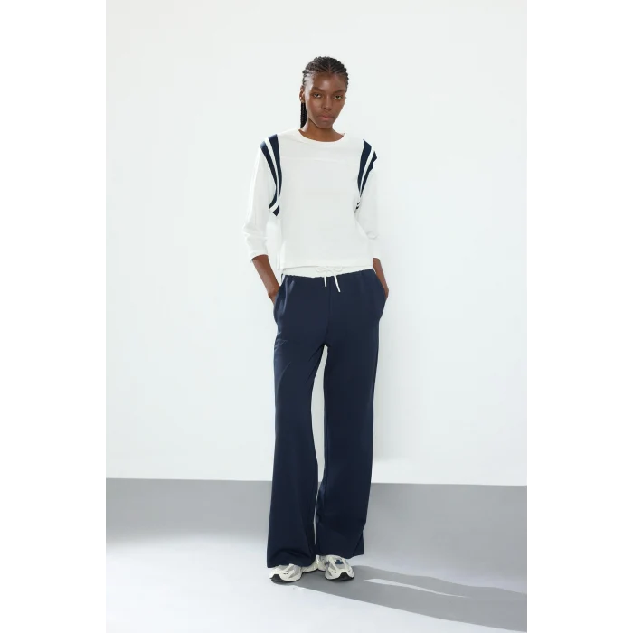 Defacto I3167AXNV146 Lacivert Pamuklu Straıght Fıt Cepli Standart Paça Standart Boy Lacivert Pantolon