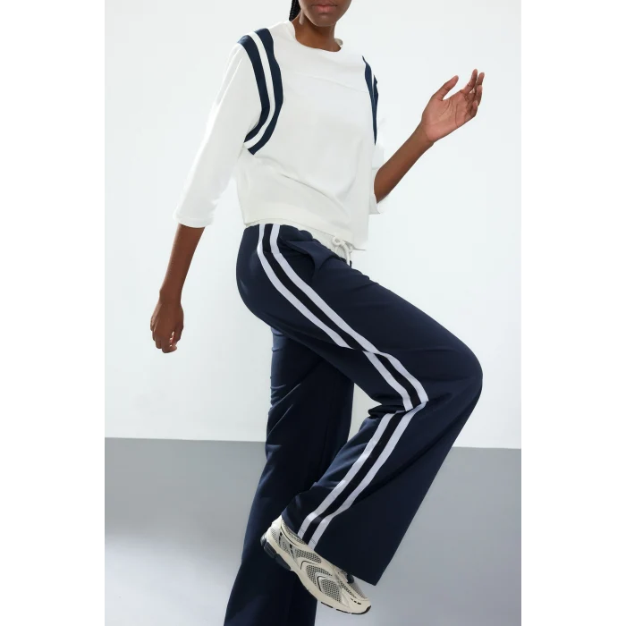 Defacto I3167AXNV146 Lacivert Pamuklu Straıght Fıt Cepli Standart Paça Standart Boy Lacivert Pantolon