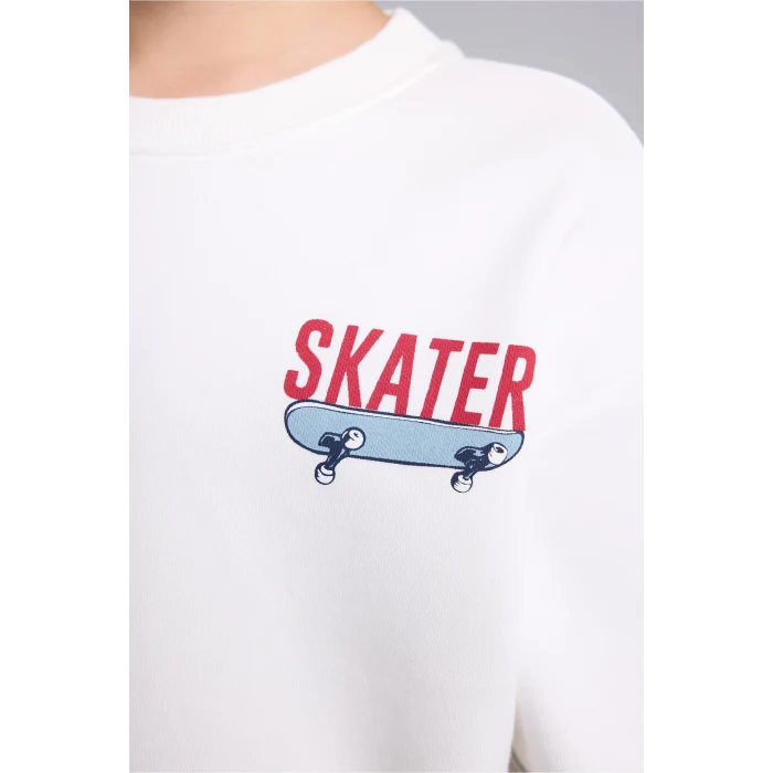 Defacto I0114A8ER105 Ekru Oversize Bisiklet Yaka Sırt Baskılı İçi Yumuşak Tüylü Sweatshirt Erkek Çocuk