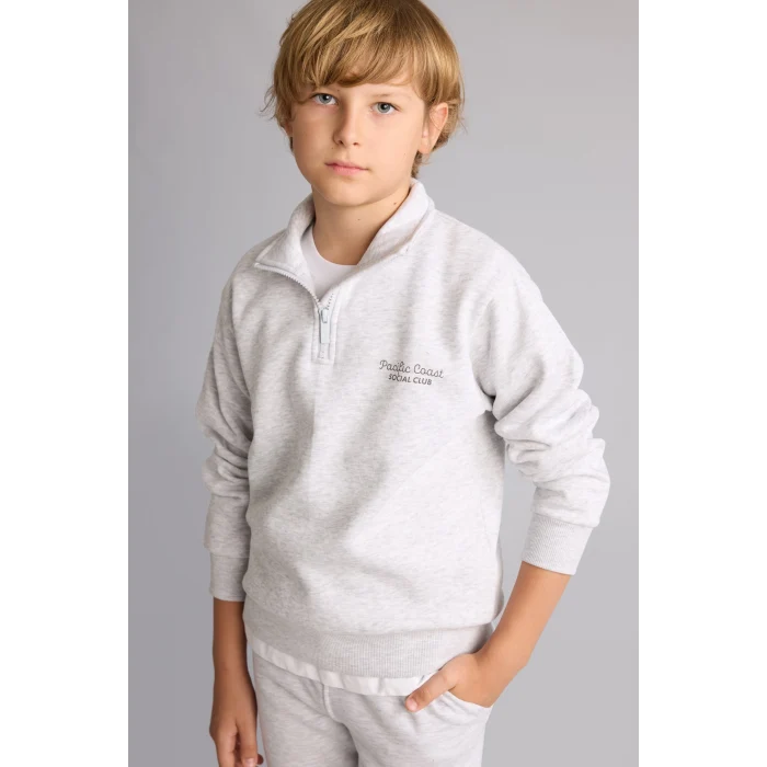 Defacto H9689A8GR400 Gri Regular Fit Yarım Fermuarlı Dik Yaka İçi Yumuşak Tüylü Yazı İşlemeli Sweatshirt Erkek Çocuk