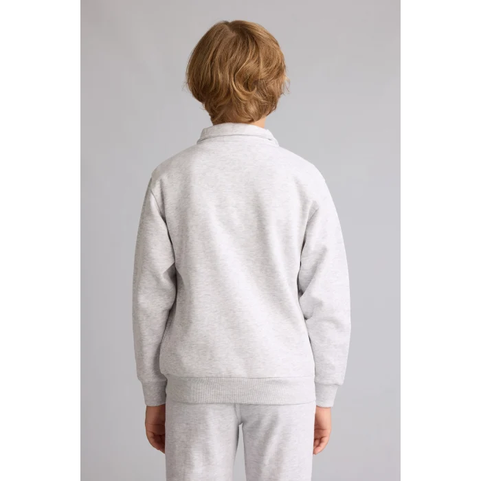 Defacto H9689A8GR400 Gri Regular Fit Yarım Fermuarlı Dik Yaka İçi Yumuşak Tüylü Yazı İşlemeli Sweatshirt Erkek Çocuk