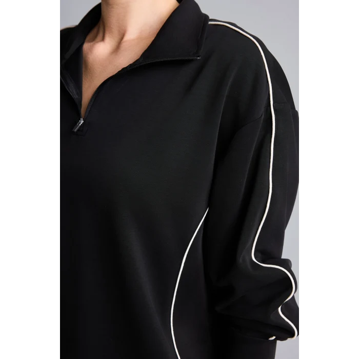 Defacto H4537AXBK81 Siyah Ultra Yumuşak Standart Fit Yarım Fermuarlı Biyeli Dik Yaka Modal Sporcu Basic Sweatshirt