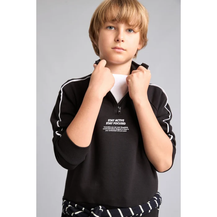 Defacto H9606A8BK81 Siyah Oversıze Uzun Kollu Dik Yaka Pamuklu Baskılı Siyah Sweatshirt Erkek Çocuk