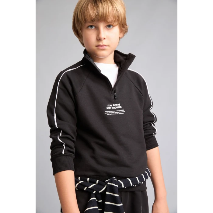 Defacto H9606A8BK81 Siyah Oversıze Uzun Kollu Dik Yaka Pamuklu Baskılı Siyah Sweatshirt Erkek Çocuk