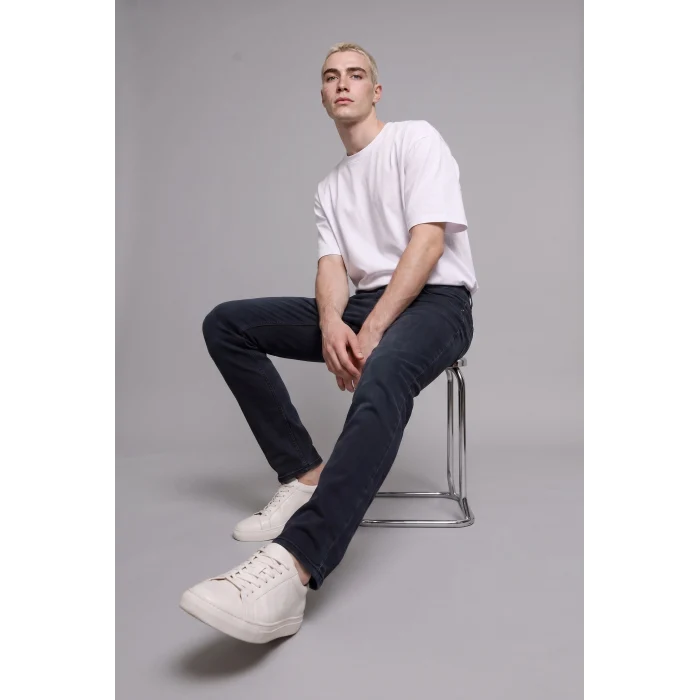 Defacto H5630AXNM40 Siyah Sergio Regular Fit Normal Bel Boru Paça Beş Cep Detaylı Uzun Boy Jean Pantolon