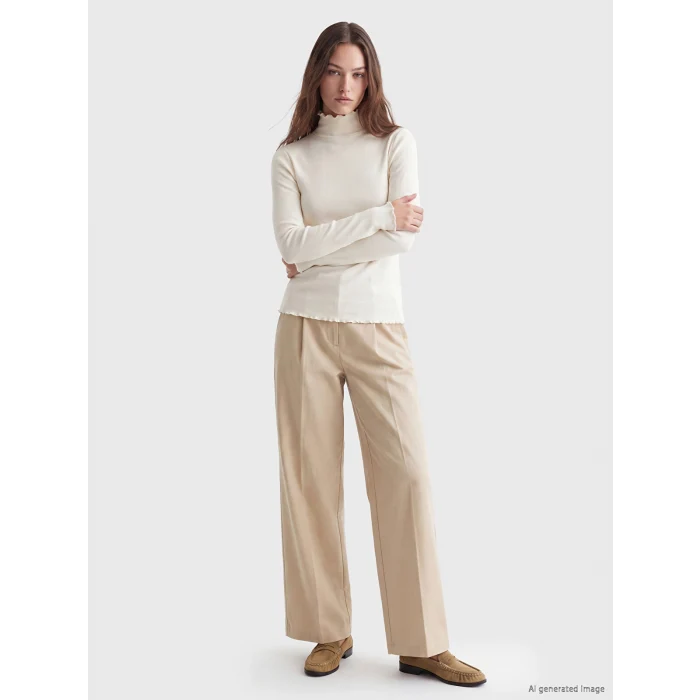 LCW Modest Ekru Dik Yaka Kadın Fitilli Body