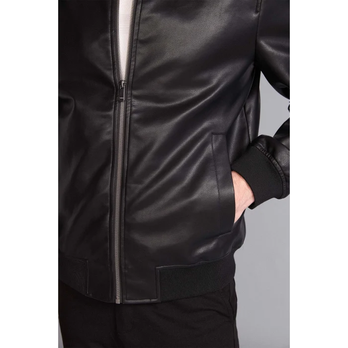 Defacto Y5367AZBK27 Siyah Su Geçirmez Slim Fit Kolej Yaka Ribanalı Fermuarlı Suni Deri Bomber Mont