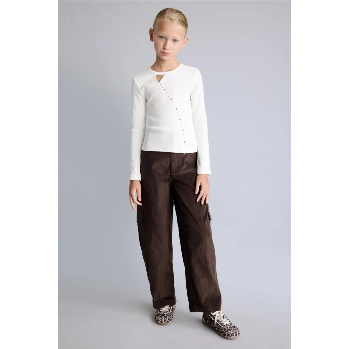 Defacto I6183A8ER105 Ekru Slim Fit Bisiklet Yaka Pencere ve Yıldız Taş Detaylı Fitilli Kaşkorse Tişört Kız Çocuk