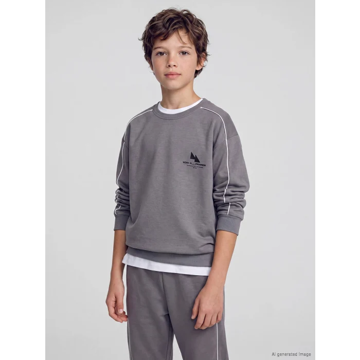 LCW Kids Gri Baskılı Erkek Çocuk Soft Touch Sweatshirt