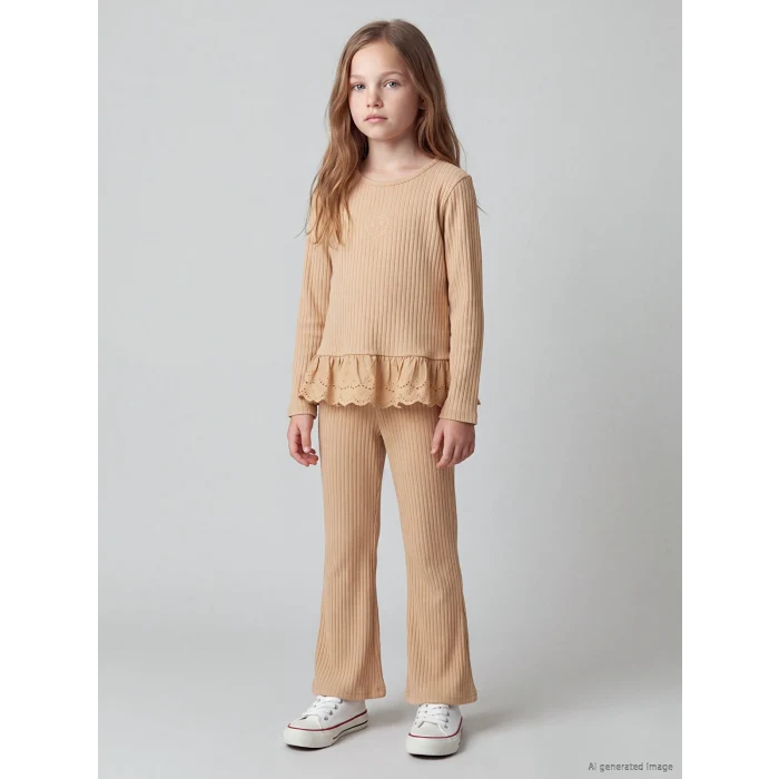 LCW Kids Kahverengi Fisto Detaylı Nakışlı Kız Çocuk Takım