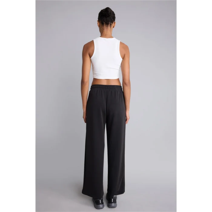 Defacto H8521AXBK81 Siyah Wide Leg Geniş Paça Beli Bağcıklı Standart Boy Modal Sporcu Eşofman Altı